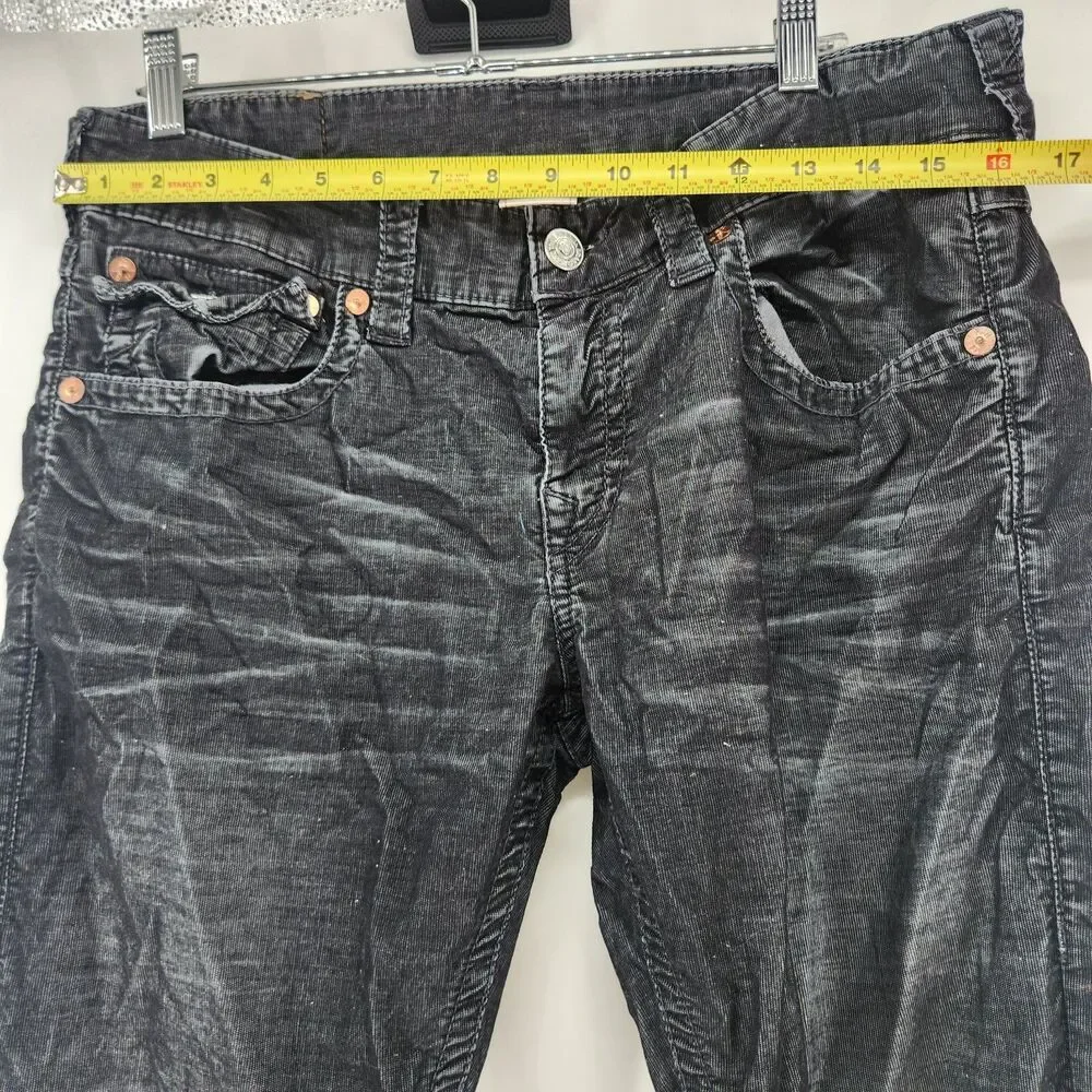 True Religion Size 32X32 Black Dark Wash Ricky Jeans **Read‎ Description **